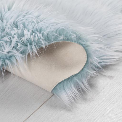 ANJA_FAUX_FUR_HELSINKI_TEAL_CD_F3FA5DF0000945449CF12C4FCB167B93.jpg