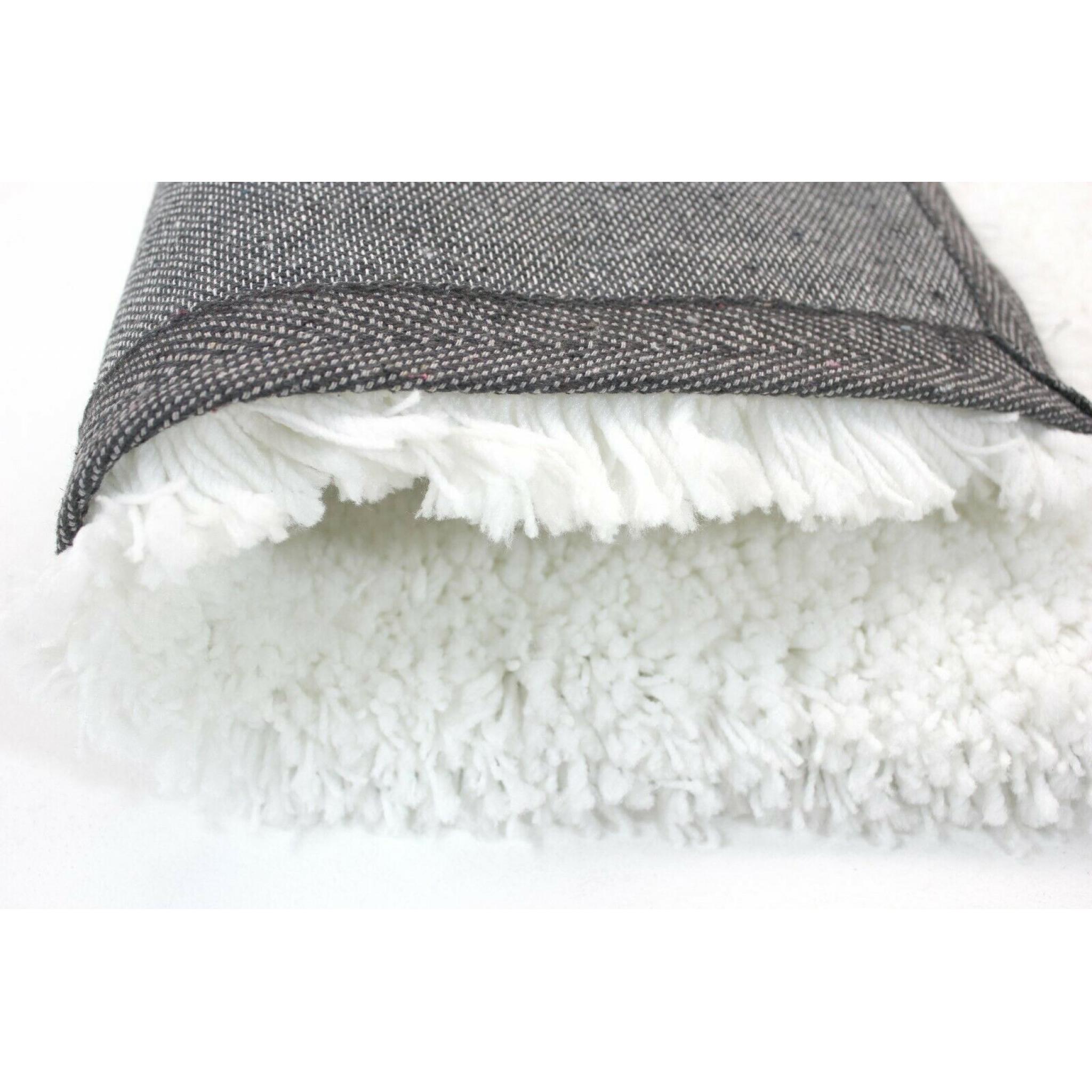 Modern Thick Deep Pile Shaggy Rug in Ivory 100 x 150 cm (3'3''x4'11')