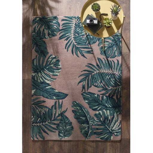 Tropical Green Leaves Hand Tufted Wool Rug in Blush Pink