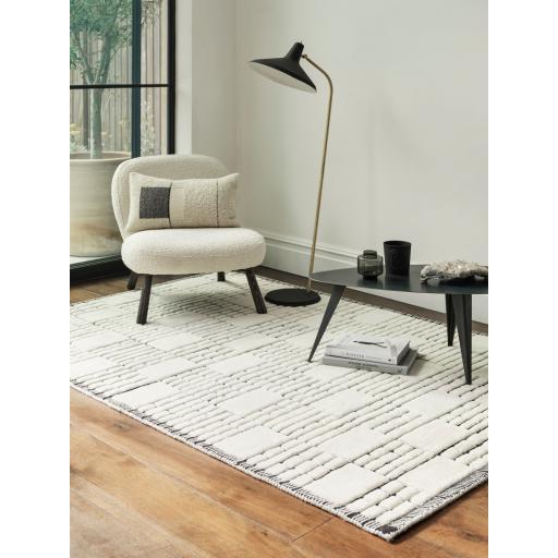 Empire Geometric Grid Hand Tufted Quality New Zeland Wool Rug in Cream/Natural and Black