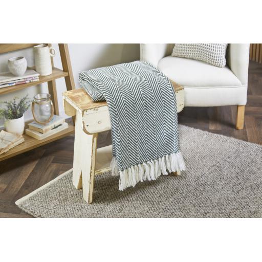 Hug Rug Woven Herringbone Throw Blanket Bed Sofa Chair Cover in 130 x180 cm