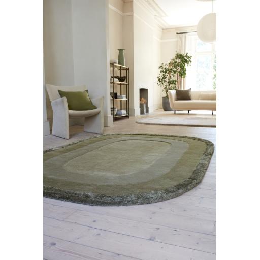 Halo Sage Oval Rug Hand Tufted Wool Viscose Bordered Modern Ombre Rug in Green