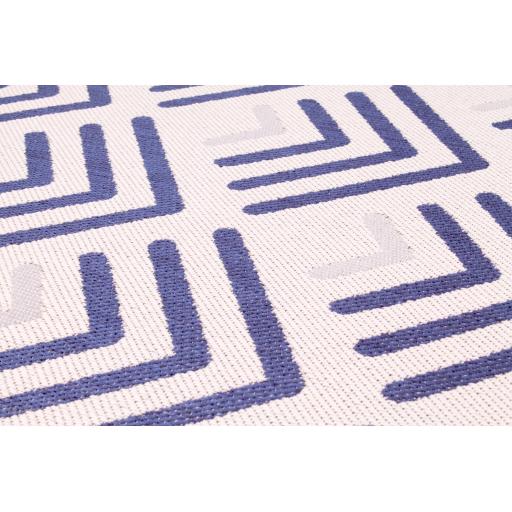 Summer Breeze Chevron White Navy closeup.jpg