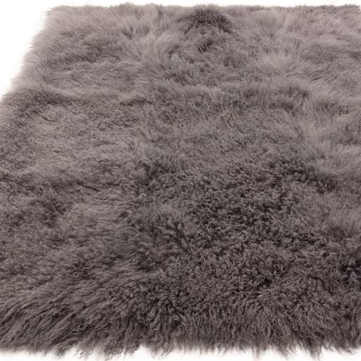 Mantra Katherine Carnaby Rug Hand Sewn Textured Mongolian Lambskin Sheepskin Wool Luxurious Super Soft High Pile Plush Fluffy Grey Rug in Large size 160x230