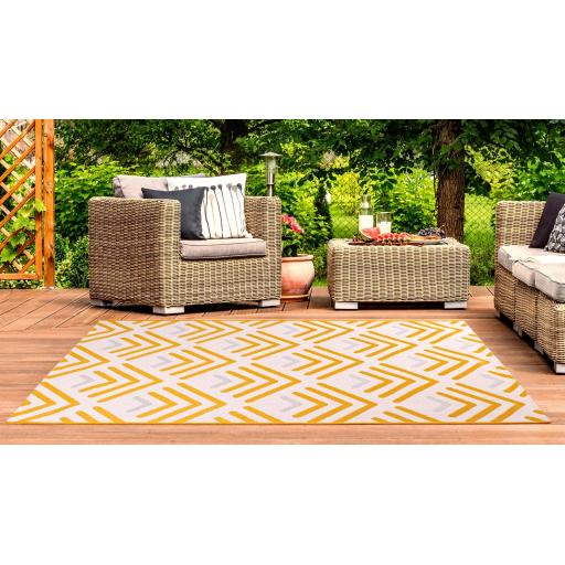 Chevron Outdoor Rug for Garden Patio Picnic Travel Indoor Kitchen Summer Breeze White Gold Rug