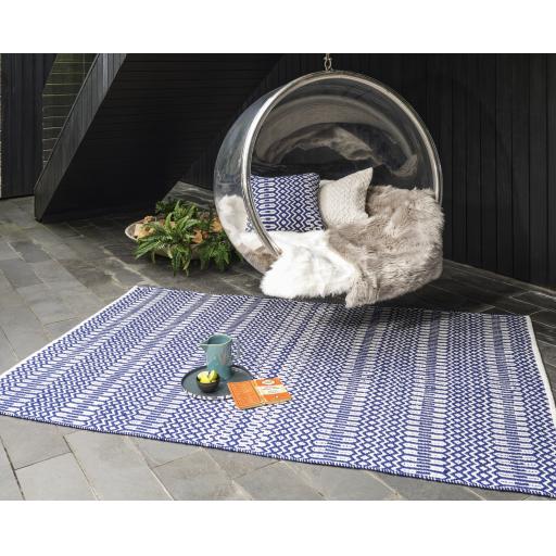 Halsey Indoor Outdoor Rug Hand Woven Geometric Flatweave Reversible Blue Rug & Runner & Cushion