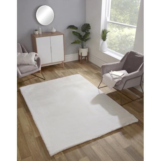 Luxe Faux Fur Plain Super Soft Shaggy Rug in Ivory