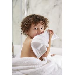 White towel L4.jpg