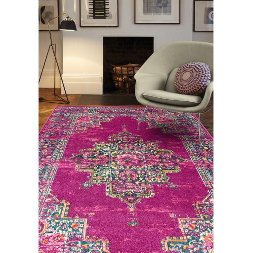 Colt CL04 Medallion Traditional Bordered Rugs in Fuchsia 200 x 290 cm